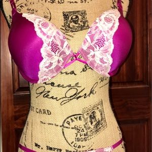 Victoria Secret matching bombshell bra and panty